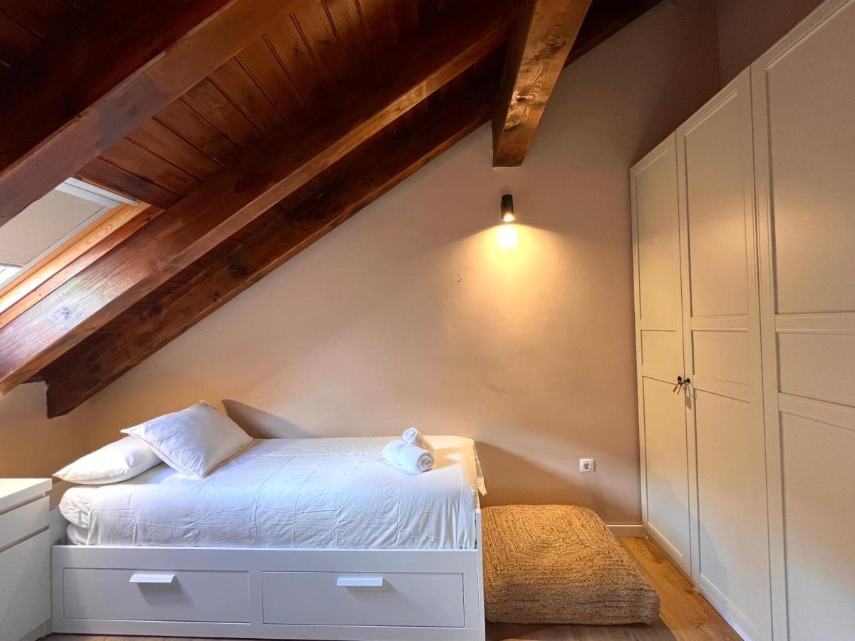 Duplex La Roca - L'Amfitriona Lägenhet Espot Exteriör bild