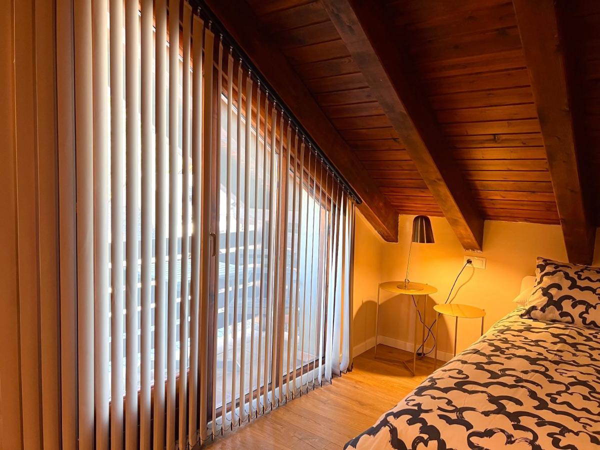 Duplex La Roca - L'Amfitriona Lägenhet Espot Exteriör bild