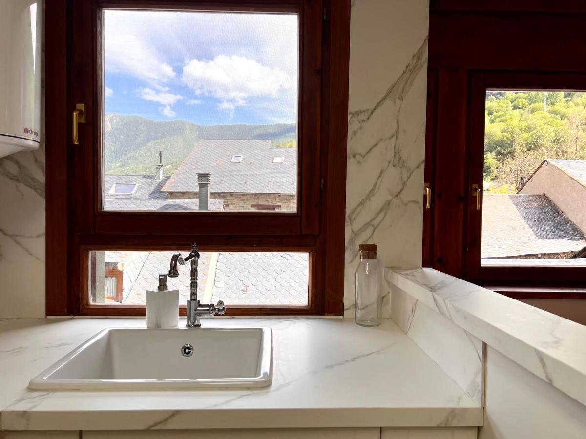 Duplex La Roca - L'Amfitriona Lägenhet Espot Exteriör bild