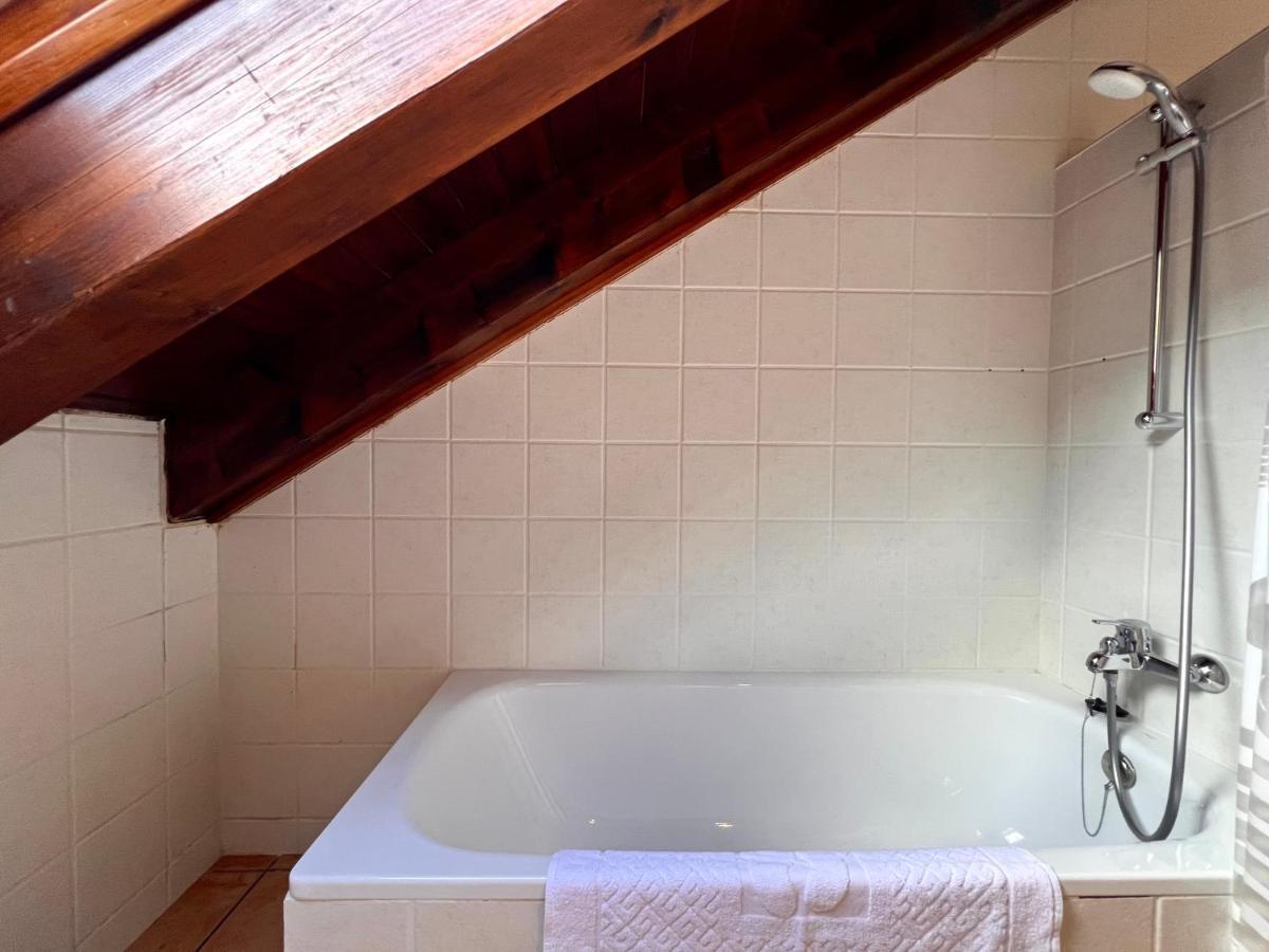 Duplex La Roca - L'Amfitriona Lägenhet Espot Exteriör bild